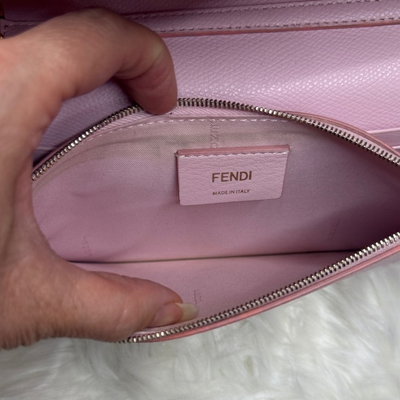Fendi WOC - Picture 11 of 12